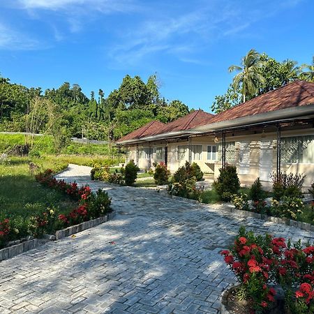 Vogelkopf Resort Tapokreng ภายนอก รูปภาพ