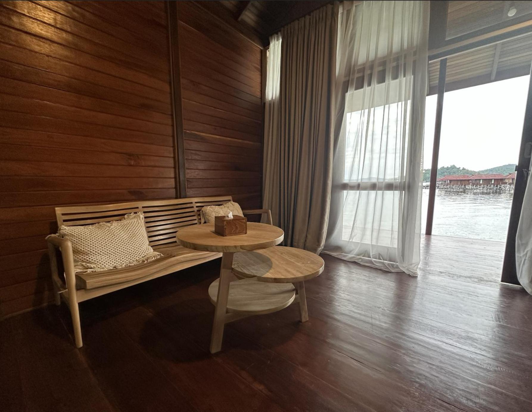 Vogelkopf Resort Tapokreng ภายนอก รูปภาพ